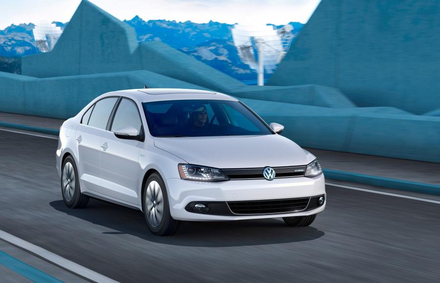  Volkswagen Jetta Hybrid 2012 года  (фото 8 из 133)